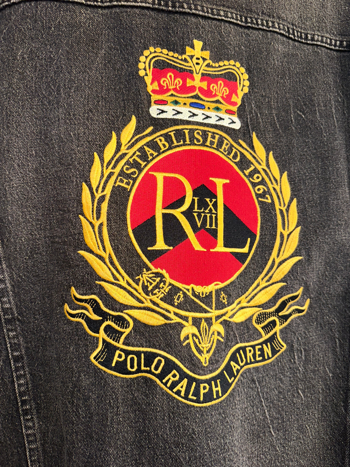 Chamarra de mezclilla Polo Ralph Lauren con escudo bordado Talla “XXXL”