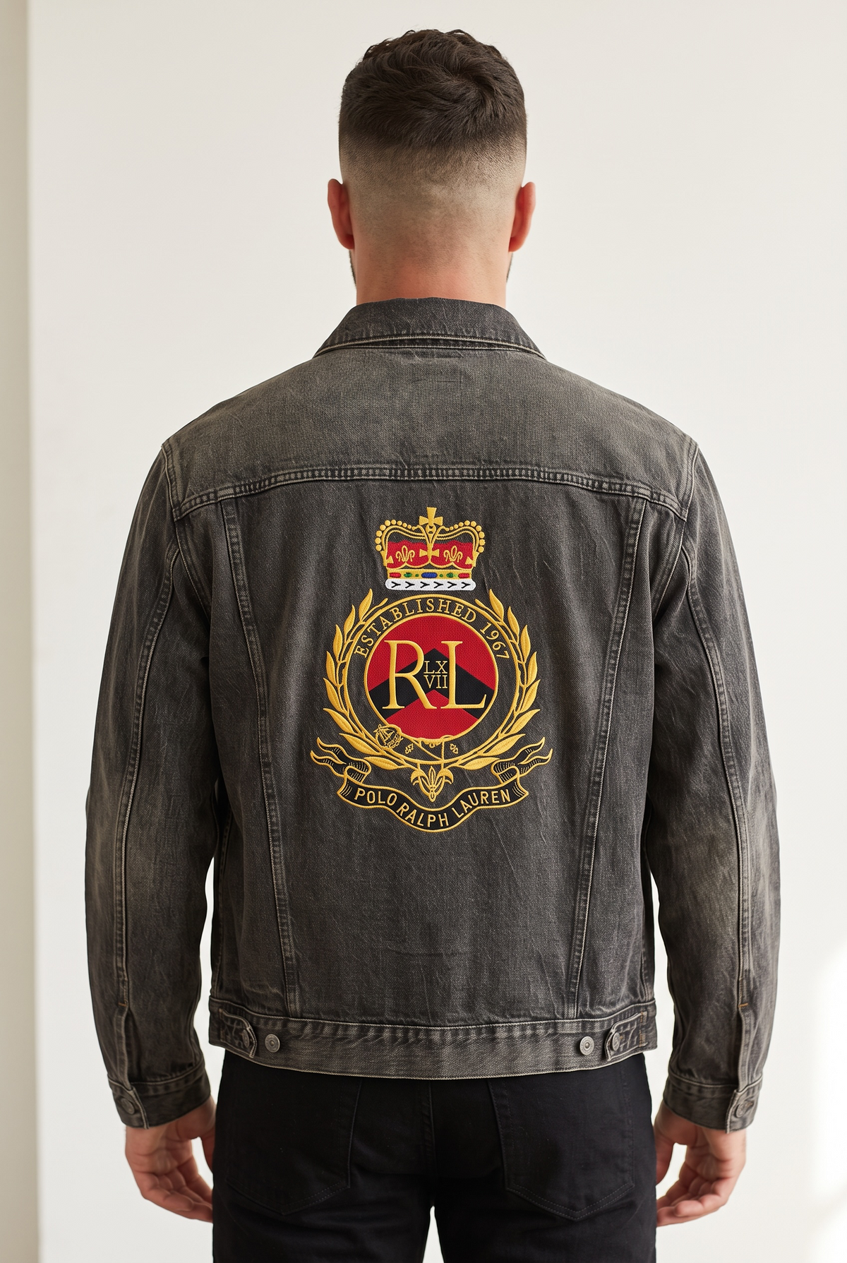Chamarra de mezclilla Polo Ralph Lauren con escudo bordado Talla “XXXL”